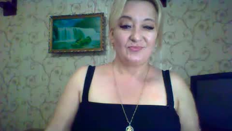 Snapshot of arielxloveresss chatting on September 16, 9:01 am ArielXLoveresss online show from September 16, 9:01 am