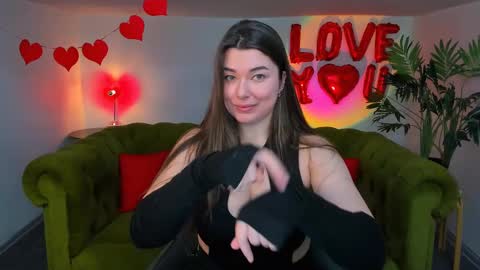 Snapshot of arigraynor chatting on February 21, 6:48 pm Ari online show from February 21, 6:48 pm