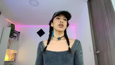 arimoon18 online show from May 24, 12:12 pm