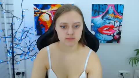 arinabelle online show from November 9, 1:42 am