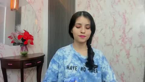 arisha_lee2 online show from January 9, 12:41 pm