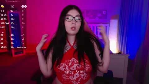 Snapshot of arizonaa_muse chatting on March 1, 12:28 am Astrid online show from March 1, 12:28 am