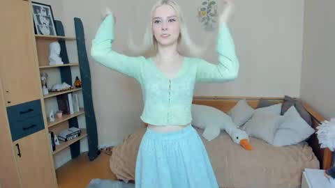 Emily online show from May 23, 8:21 am