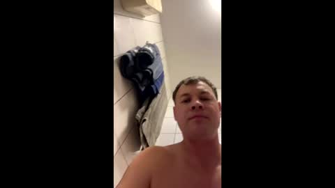 armyskater32 online show from October 22, 8:32 pm