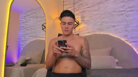 ARON BOLT online show from February 2, 1:07 pm