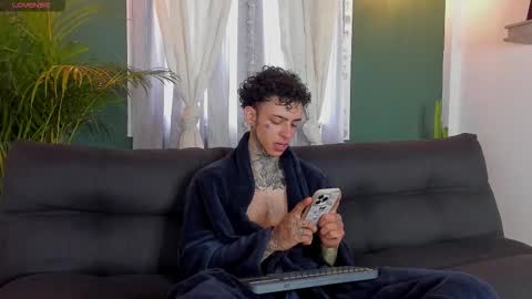 Aron ford online show from November 8, 1:47 pm