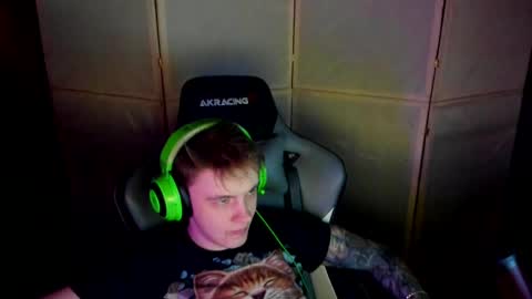 biggest penis  online show from February 20, 9:31 pm