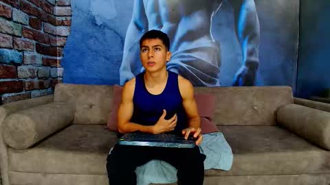 aron_pulse online show from February 13, 2:09 pm