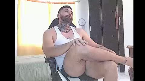 aronmiller online show from March 10, 6:23 pm