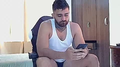 aronmiller online show from March 9, 4:44 pm