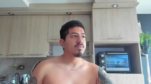 Snapshot of aronwilliams69 chatting on October 26, 8:52 pm ARON  Independent model  online show from October 26, 8:52 pm