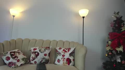   online show from November 20, 8:50 pm