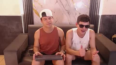 Aroon   online show from April 9, 6:19 am