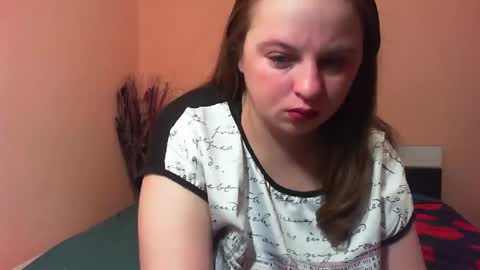 Snapshot of arriana98 chatting on February 19, 2:55 am Arriana online show from February 19, 2:55 am