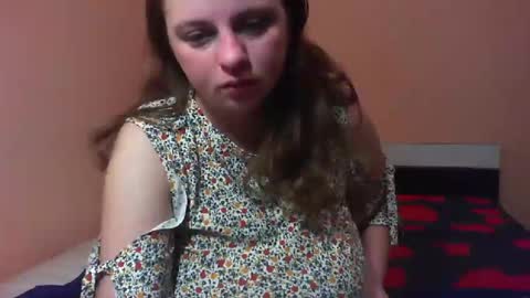 Snapshot of arriana98 chatting on February 8, 2:58 am Arriana online show from February 8, 2:58 am