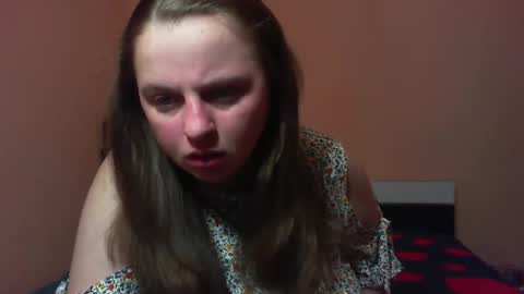 Snapshot of arriana98 chatting on February 14, 3:43 am Arriana online show from February 14, 3:43 am