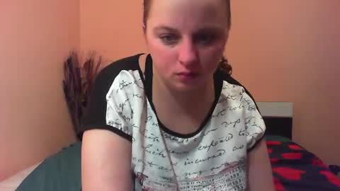 Snapshot of arriana98 chatting on February 20, 2:40 am Arriana online show from February 20, 2:40 am