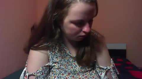 Snapshot of arriana98 chatting on February 15, 4:25 am Arriana online show from February 15, 4:25 am