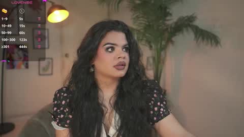 Chloe  online show from December 15, 4:52 am