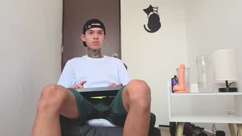   online show from November 18, 10:40 am