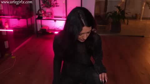 Maya online show from February 28, 11:31 pm