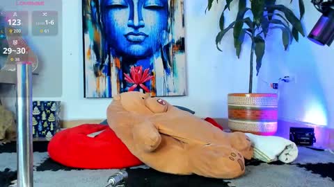 Arthur online show from November 30, 10:17 pm