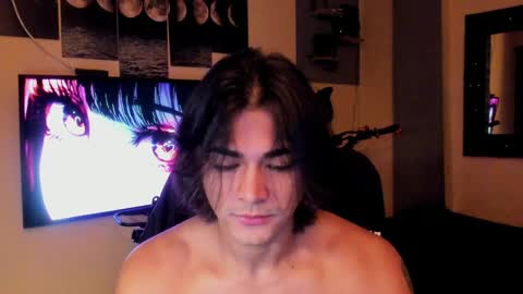 I AM HERE online show from June 7, 1:44 am