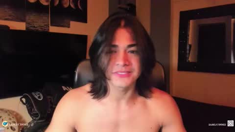 I AM HERE online show from March 5, 3:15 am