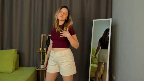 Snapshot of arthurpelto chatting on September 16, 7:39 pm Sara online show from September 16, 7:39 pm