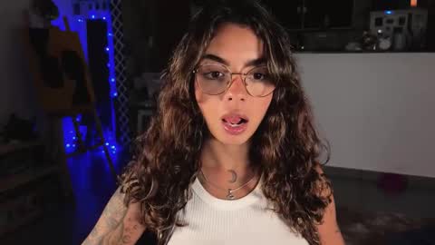 isis online show from November 26, 11:01 pm