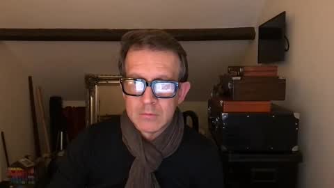 artisterotic online show from April 6, 10:22 pm