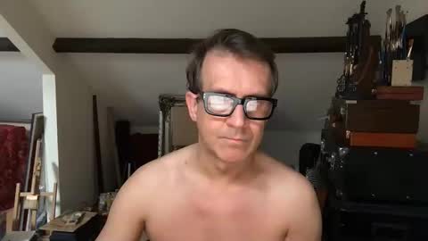 artisterotic online show from April 28, 8:18 am