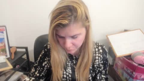 MIA online show from April 16, 8:53 pm