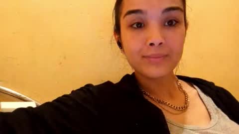 Amina online show from December 18, 7:31 pm