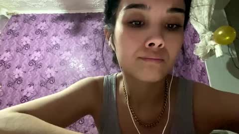 Amina online show from January 13, 6:26 pm