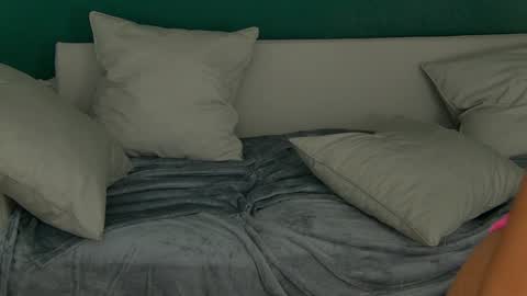 aryajoy online show from April 3, 2:57 pm