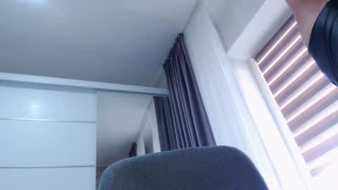 AryanAian1 online show from December 23, 9:05 am