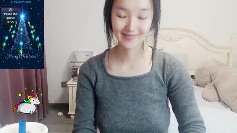 Lily online show from February 6, 4:49 am