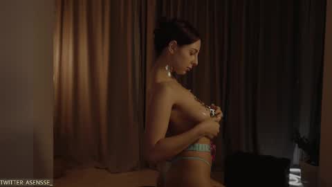 Call me Ann online show from February 23, 10:20 pm