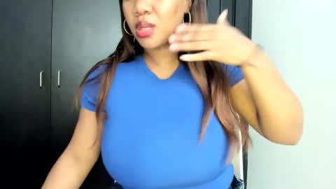 ashanty_1012 online show from January 18, 9:02 pm