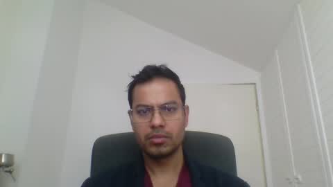 asharma1984xyz online show from April 7, 8:27 am