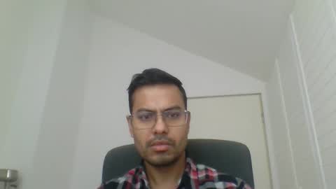 asharma1984xyz online show from March 9, 9:14 am