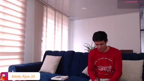 Snapshot of ashely_ryan24 chatting on February 16, 9:48 pm Ashley And Ryan online show from February 16, 9:48 pm
