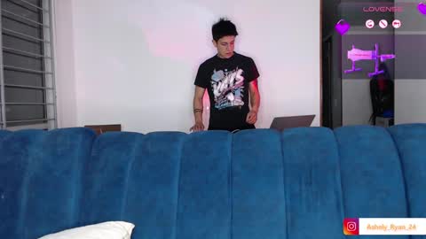Snapshot of ashely_ryan24 chatting on September 15, 12:01 am Ashley And Ryan online show from September 15, 12:01 am