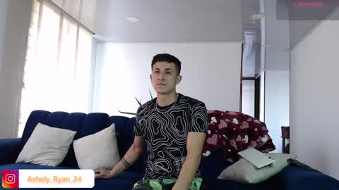 Snapshot of ashely_ryan24 chatting on March 2, 7:23 pm Ashley And Ryan online show from March 2, 7:23 pm