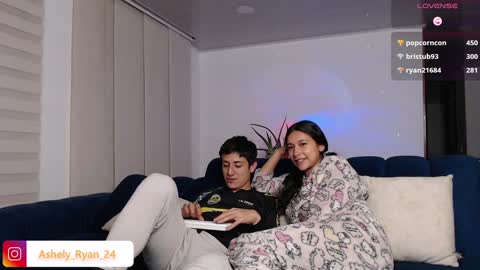 Snapshot of ashely_ryan24 chatting on February 5, 4:06 am Ashley And Ryan online show from February 5, 4:06 am