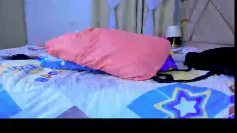 Snapshot of ashelydainii chatting on October 19, 12:04 am Dainii INSTAGRAM MANELLYANGEL online show from October 19, 12:04 am