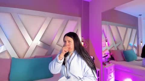 Ashley  online show from May 26, 1:17 pm