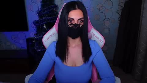   Yasmina   online show from January 7, 4:50 am