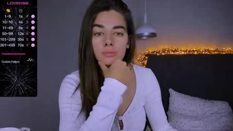 Ashley online show from February 16, 3:43 pm